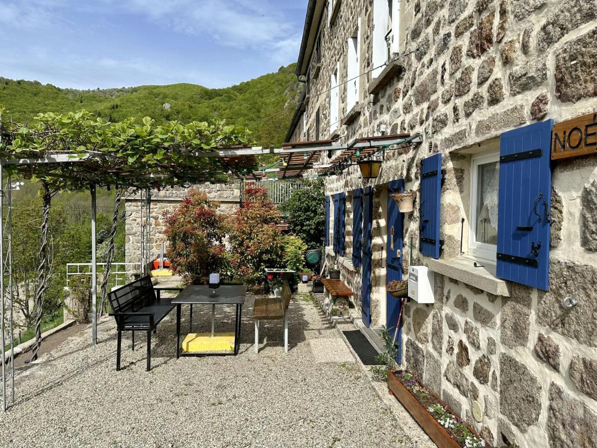 Gite De Noe Au Ray-Pic Pereyres Exterior photo