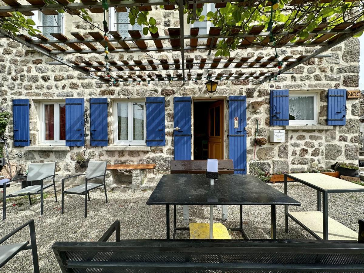 Gite De Noe Au Ray-Pic Pereyres Exterior photo