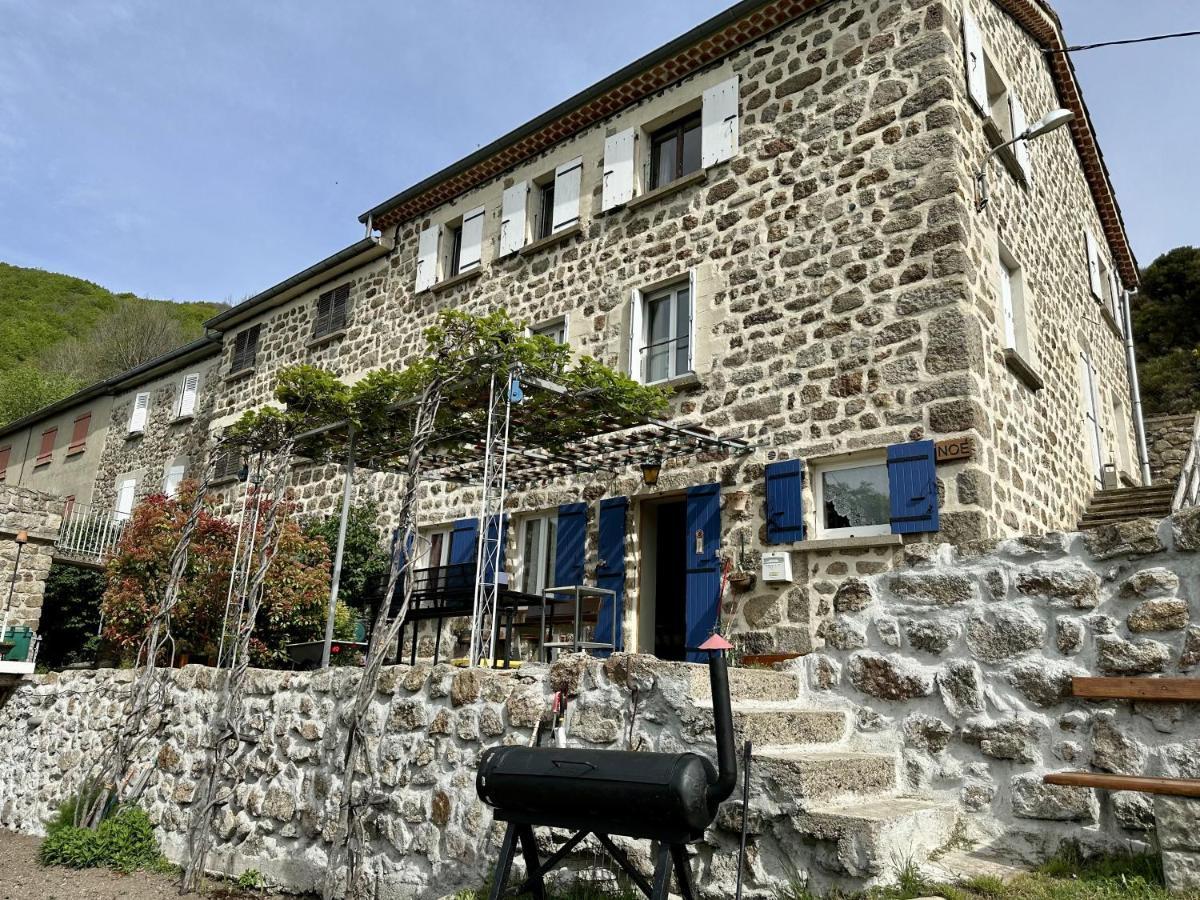 Gite De Noe Au Ray-Pic Pereyres Exterior photo