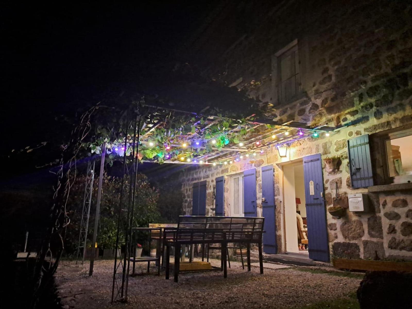 Gite De Noe Au Ray-Pic Pereyres Exterior photo